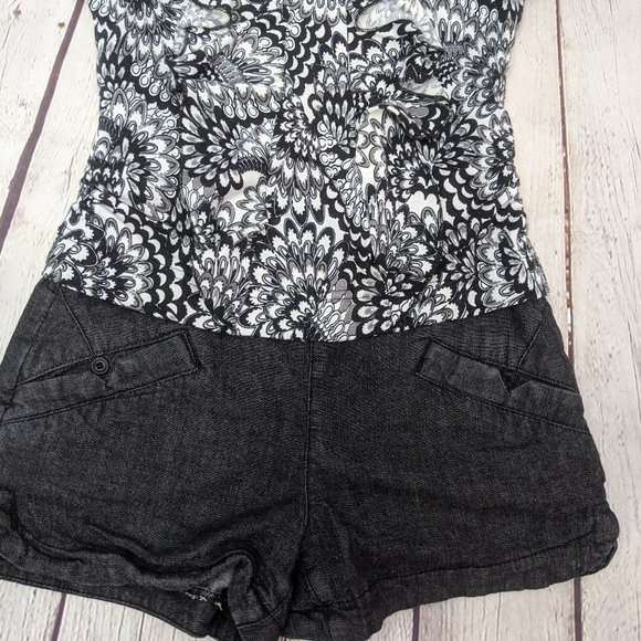 Rewind Strapless Romper Small - Picture 3 of 8